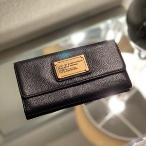 Marc Jacobs wallet